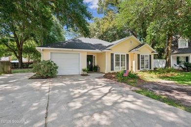 Welcome home to this charming 3-bedroom, 2-bath cottage-style - photo 22