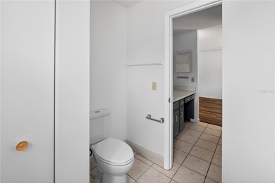Virtually Staged. Welcome home to this charming and move-in - photo 24