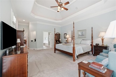 Perfectly positioned on the 4th fairway in Polo Golf & Country - photo 25