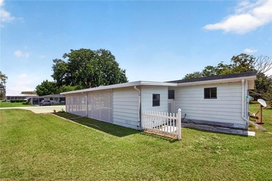 Virtually Staged. Welcome home to this charming and move-in - photo 36