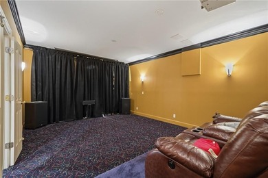 Perfectly positioned on the 4th fairway in Polo Golf & Country - photo 42