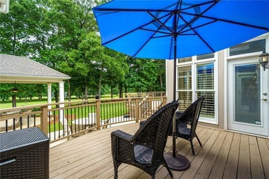Perfectly positioned on the 4th fairway in Polo Golf & Country - photo 49