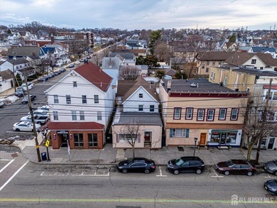 Amazing opportunity to Own a Mixed Use Building. This Beautiful - photo 5