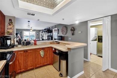 Gulf access condo. Ground floor unit, screened lanai with lake - photo 4