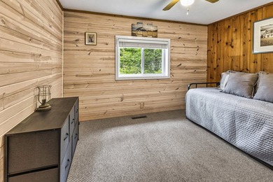 This beautifully maintained 3-bedroom, 2-full-bathroom home - photo 14