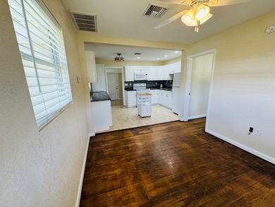 Perfect weekend retreat or full time Florida living! Escape to - photo 15