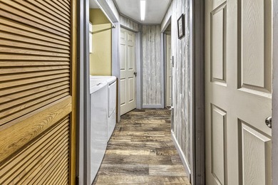 This beautifully maintained 3-bedroom, 2-full-bathroom home - photo 15