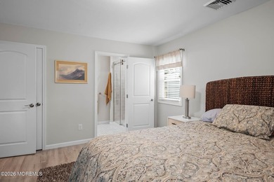 Picture-perfect and move-in ready, this beautifully renovated - photo 16
