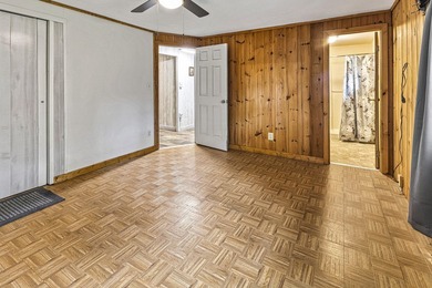This beautifully maintained 3-bedroom, 2-full-bathroom home - photo 16
