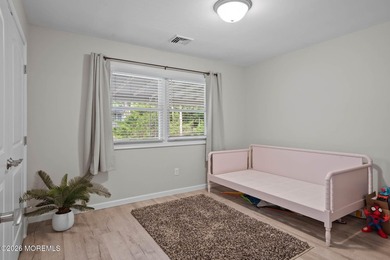 Picture-perfect and move-in ready, this beautifully renovated - photo 21