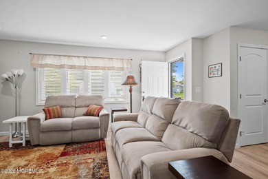 Picture-perfect and move-in ready, this beautifully renovated - photo 25