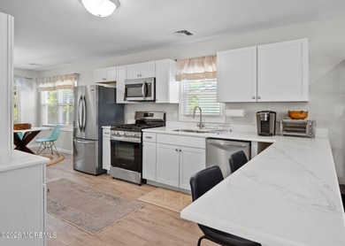 Picture-perfect and move-in ready, this beautifully renovated - photo 26