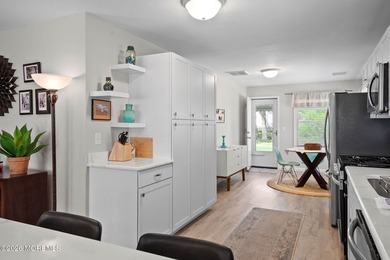 Picture-perfect and move-in ready, this beautifully renovated - photo 27