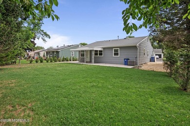 Picture-perfect and move-in ready, this beautifully renovated - photo 31