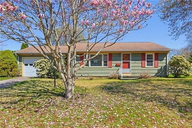Welcome to 145 Glenwood Drive in desirable North Kingstown. This - photo 2