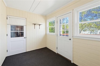 Welcome to 145 Glenwood Drive in desirable North Kingstown. This - photo 6