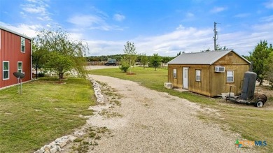 Discover a premier 45-acre cross-fenced ranch in Florence, Texas - photo 6