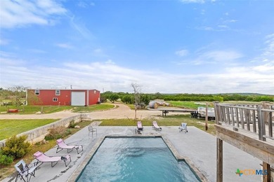 Discover a premier 45-acre cross-fenced ranch in Florence, Texas - photo 8
