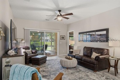 Welcome home to this charming & beautifully updated retreat - photo 7