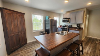 2 STORY RUSTIC HOME WITH SEASONAL VIEW OF DALE HOLOW LAKE, TN - photo 16
