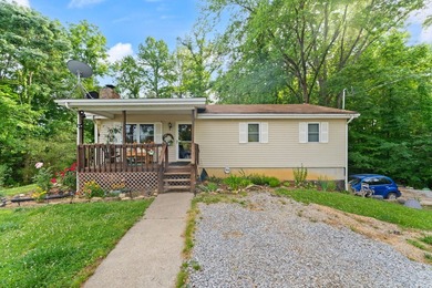 What an amazing deal!! If you are looking for a lake house, this - photo 2