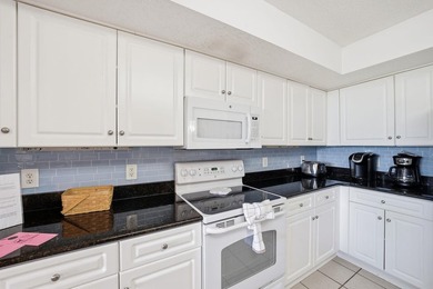 Exceptional opportunity to own a rare 4BR/4BA lockout unit in - photo 3