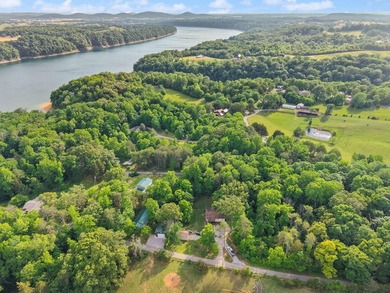 What an amazing deal!! If you are looking for a lake house, this - photo 8