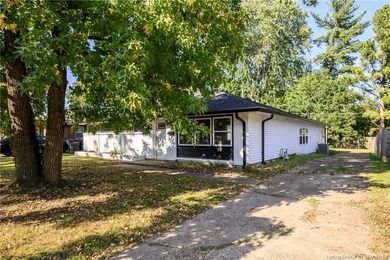 Ohio River Home For Sale in Jeffersonville Indiana