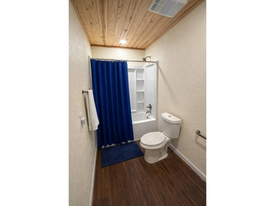 Welcome to your perfect lake retreat! This beautiful designed - photo 12
