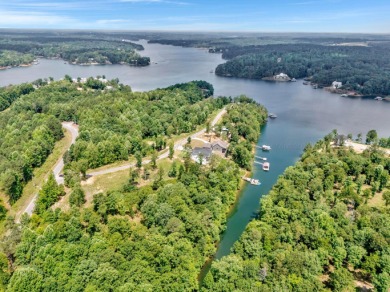 Excellent investment opportunity on this lot located in a highly - photo 14