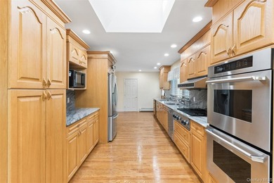 Prestigious South Lindenmere extended custom ranch offering - photo 15