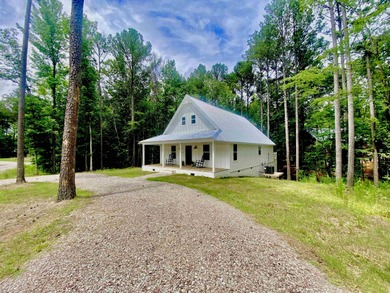 (private lake, pond, creek) Home For Sale in Counce Tennessee