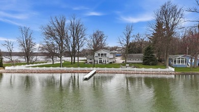 MOTIVATED SELLER! Remodeled home on beautiful NORTH TWIN LAKE! - photo 1