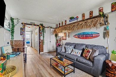 WOW-DIRECT OCEANFRONT, SMART UPDATES, IN Camelot By The Sea - photo 8