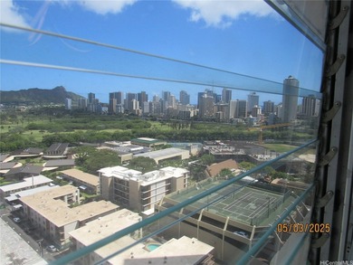 Enjoy modern island living in this beautifully upgraded - photo 4