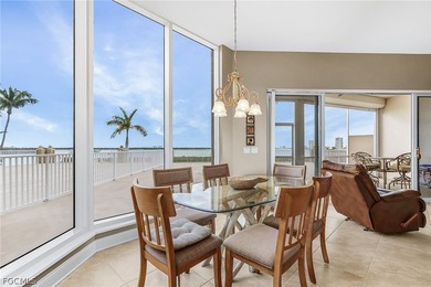 Spectacular views from this 3 bed+den/3 bath condo at Dolphin - photo 6