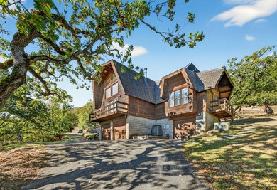 Rogue River Home For Sale in Gold Hill Oregon