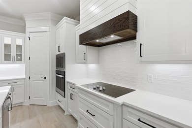 New construction by Al Couto Homes in the gated golf course - photo 14