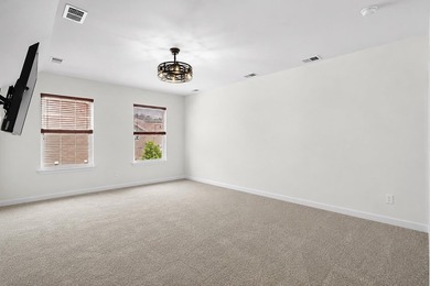 Welcome home to this totally renovated 5 bedroom, 2.5 bath home - photo 20