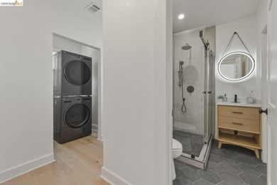 Welcome to 523 25th Street, a thoughtfully renovated Oakland - photo 22