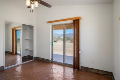 BRAND NEW - (in a sense) - 2021 Build Never Lived In City Water