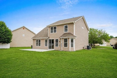 Welcome home to this totally renovated 5 bedroom, 2.5 bath home - photo 25