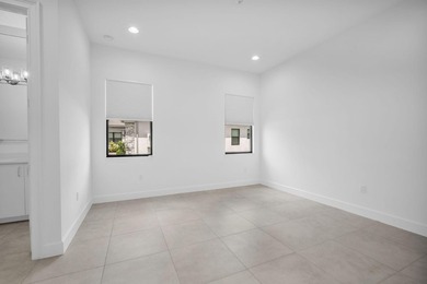SPECTACULAR NEVER LIVED IN 3 BEDROOM 4 FULL BATHROOM SINGLE - photo 28