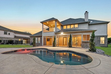 Welcome to a rare blend of luxury, space, and flexibility in the - photo 32