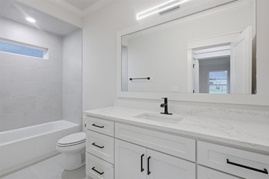 New construction by Al Couto Homes in the gated golf course - photo 32