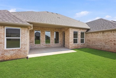 New construction by Al Couto Homes in the gated golf course - photo 35