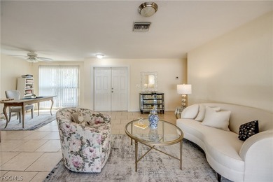 Welcome to the highly desirable SE Country Club area! Situated - photo 5