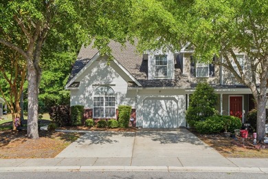 Discover the perfect blend of style and convenience in this - photo 1