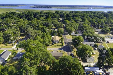 Build your vision in a convenient Beaufort location just minutes - photo 3