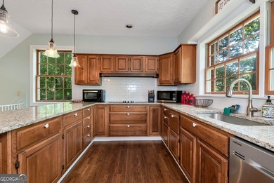 Private Lake Lanier home offered fully furnished with a - photo 17